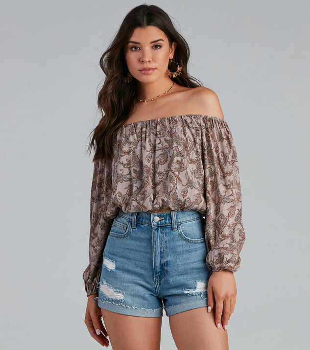 With fun and flirty details, Effortless Beauty Boho Cropped Blouse shows off your unique style for a trendy outfit for the summer season!