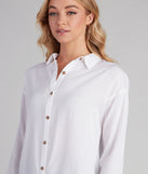 With fun and flirty details, Classic Button-Down Linen Top shows off your unique style for a trendy outfit for the summer season!