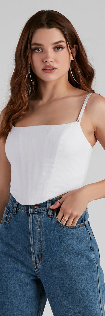 With fun and flirty details, Sittin' Pretty Linen Bustier shows off your unique style for a trendy outfit for the summer season!