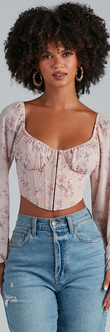 With fun and flirty details, In Full Bloom Floral Crepe Bustier shows off your unique style for a trendy outfit for the summer season!