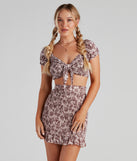With fun and flirty details, Cali Palms Cap Sleeve Tie-Front Top shows off your unique style for a trendy outfit for the summer season!