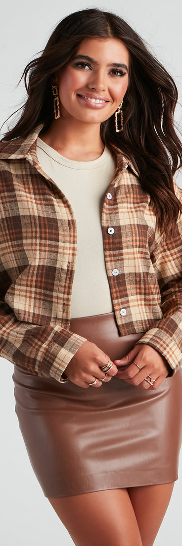 The trendy Good To Be Plaid Woven Crop Top is the perfect pick to create a holiday outfit, new years attire, cocktail outfit, or party look for any seasonal event!