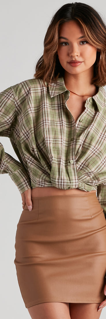 The trendy Cool And Classic Plaid Twist Top is the perfect pick to create a holiday outfit, new years attire, cocktail outfit, or party look for any seasonal event!