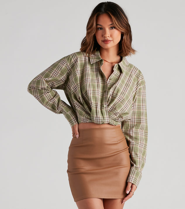 The trendy Cool And Classic Plaid Twist Top is the perfect pick to create a holiday outfit, new years attire, cocktail outfit, or party look for any seasonal event!