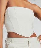 The waist-defining bodice style of the What A Girl Wants Strapless Linen Bustier is perfect for making a statement with your outfit and provides the boning, molded cups, or lace-up details that capture the corset trend.