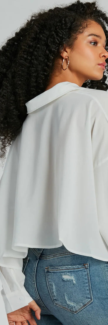 With fun and flirty details, the Modern Trend Long Sleeve Button Up Crop Blouse shows off your unique style for a trendy outfit for summer!