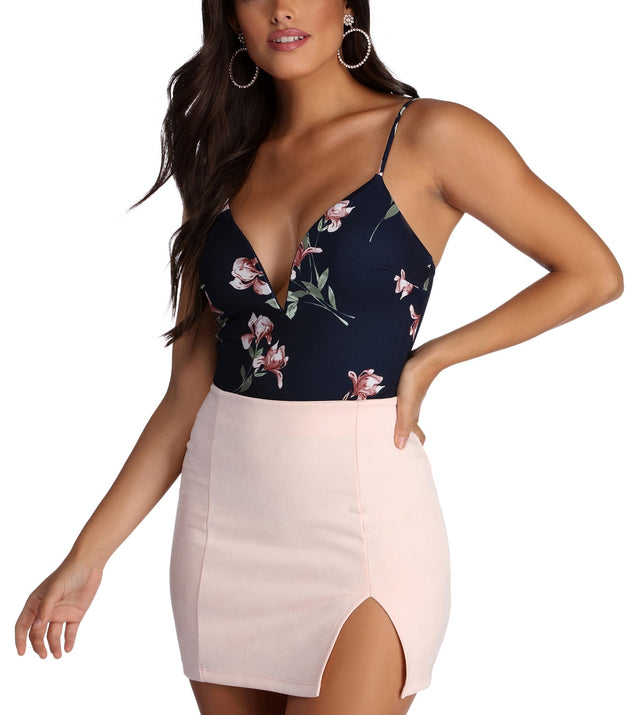 With fun and flirty details, Sweet In Floral Bodysuit shows off your unique style for a trendy outfit for the summer season!