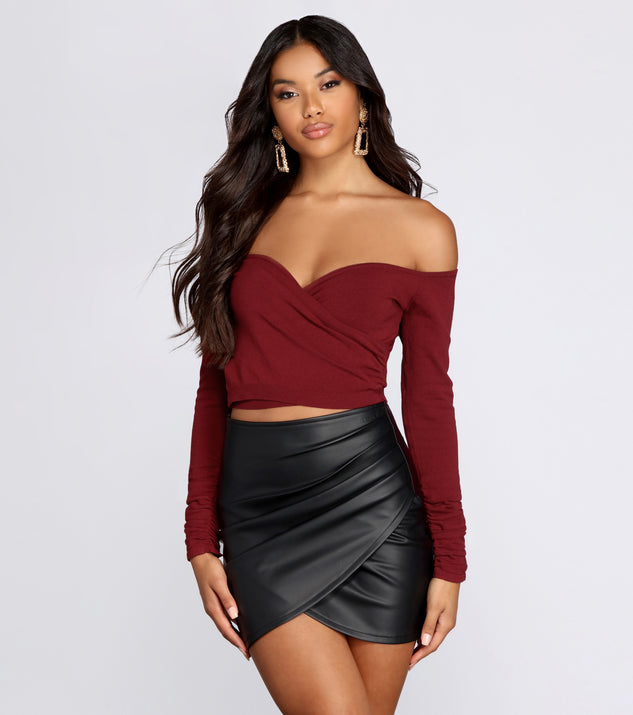 Simply Stylish Off The Shoulder Crop Top