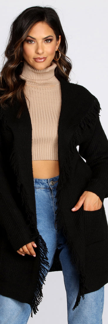 With fun and flirty details, Fringe Hem Hooded Cardigan shows off your unique style for a trendy outfit for the summer season!