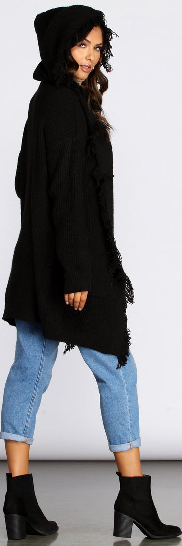 With fun and flirty details, Fringe Hem Hooded Cardigan shows off your unique style for a trendy outfit for the summer season!