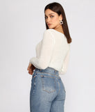 With fun and flirty details, Major Crush Drawstring Crop Top shows off your unique style for a trendy outfit for the summer season!