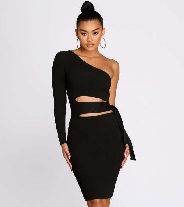 Dress up in One Of A Kind One Shoulder Knit Midi Dress as your going-out dress for holiday parties, an outfit for NYE, party dress for a girls’ night out, or a going-out outfit for any seasonal event!
