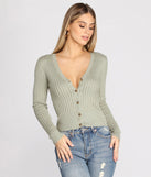 With fun and flirty details, Such A Casual Vibe Knit Cardigan shows off your unique style for a trendy outfit for the summer season!