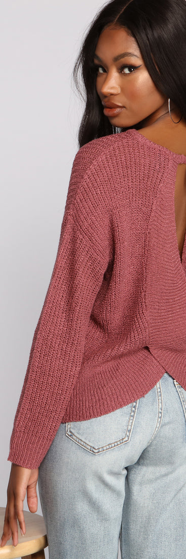 With fun and flirty details, Loving Knit Basic Open Back Sweater shows off your unique style for a trendy outfit for the summer season!