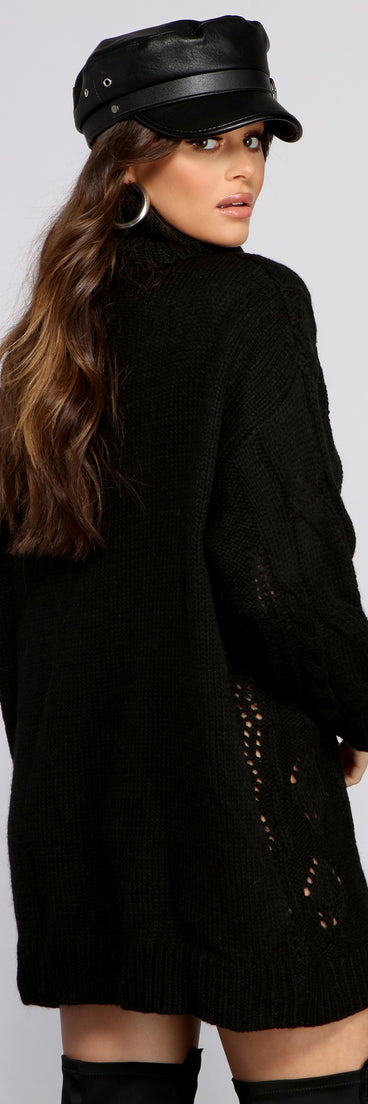 With fun and flirty details, Loving Knit Oversized Cable Knit Tunic shows off your unique style for a trendy outfit for the summer season!