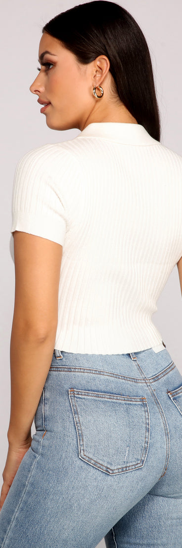 With fun and flirty details, Perfectly Preppy Collared Henley Top shows off your unique style for a trendy outfit for the summer season!