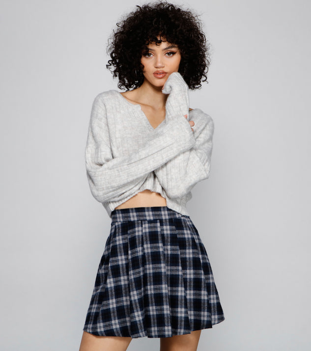With fun and flirty details, Casual Cutie Henley Crop Top shows off your unique style for a trendy outfit for the summer season!