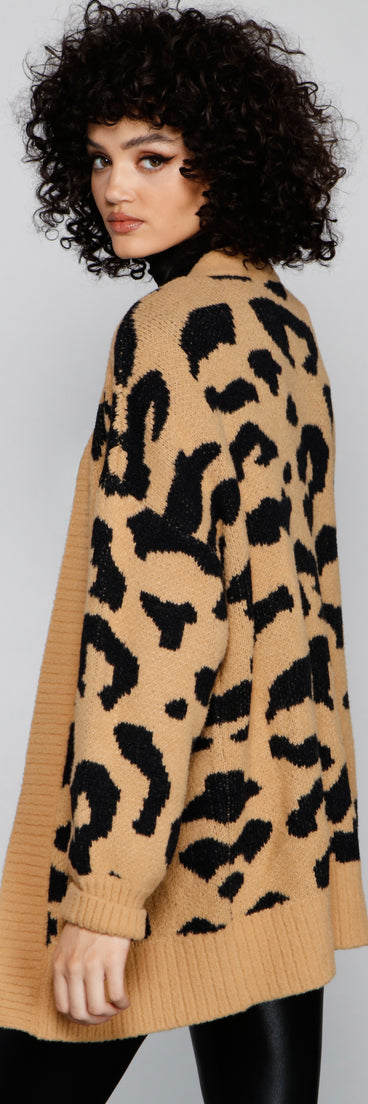 With fun and flirty details, Cozy Vibes Leopard Print Cardigan shows off your unique style for a trendy outfit for the summer season!