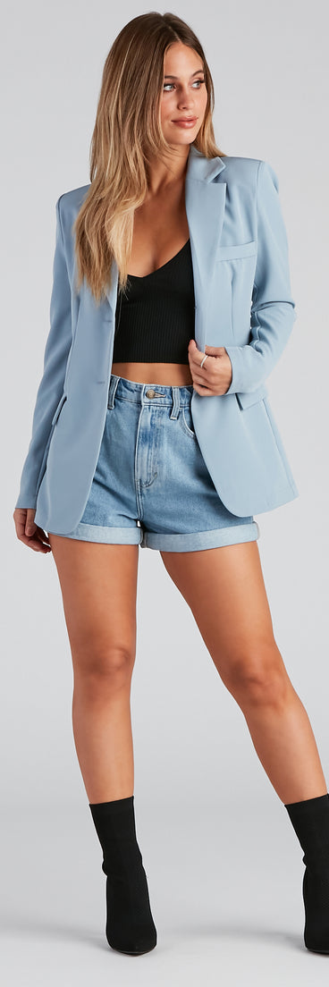 With fun and flirty details, Limelight Lace Up Knit Top shows off your unique style for a trendy outfit for the summer season!