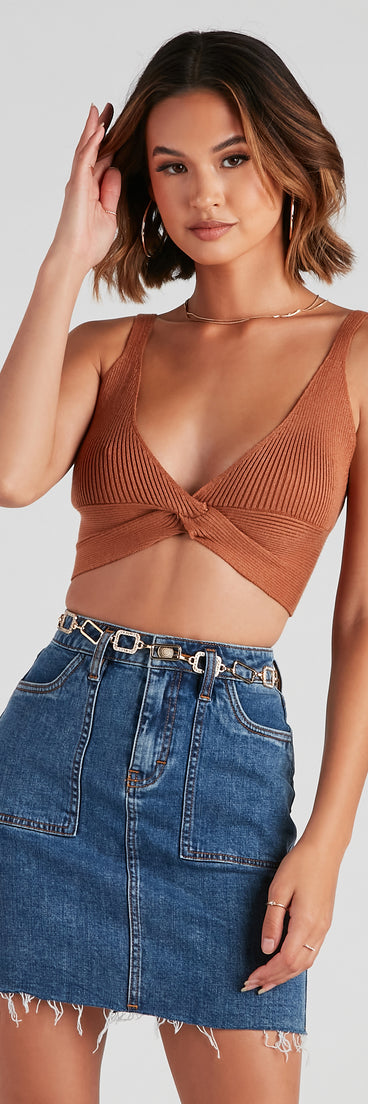 With fun and flirty details, Fell For You Knit Twist Bra Top shows off your unique style for a trendy outfit for the summer season!