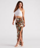 With fun and flirty details, Bohemian Dreamer Sweater Knit Halter Top shows off your unique style for a trendy outfit for the summer season!