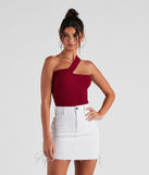 Sleek Basic One-Shoulder Crop Top is a trendy pick to create 2023 festival outfits, festival dresses, outfits for concerts or raves, and complete your best party outfits!