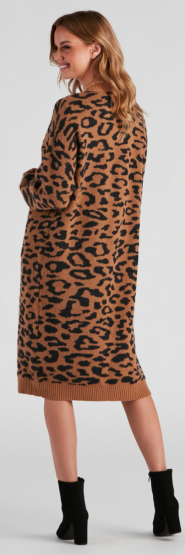 With fun and flirty details, Into the Wild Leopard Duster Cardigan shows off your unique style for a trendy outfit for the summer season!