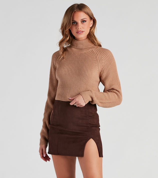 The trendy Turn-Heads Lace Up Crop Sweater is the perfect pick to create a holiday outfit, new years attire, cocktail outfit, or party look for any seasonal event!