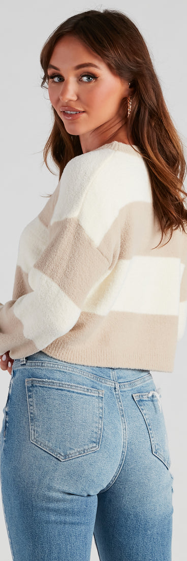 With fun and flirty details, Fall Chill Striped Crop Sweater shows off your unique style for a trendy outfit for the summer season!