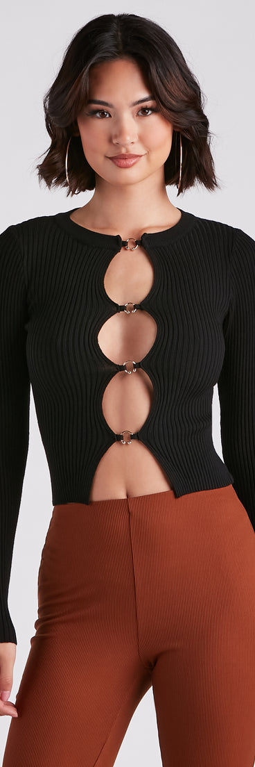 With fun and flirty details, Come And Flaunt It Hoop Sweater Top shows off your unique style for a trendy outfit for the summer season!