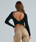 With fun and flirty details, the Simple Perfection Open Back Sweater Top shows off your unique style for a trendy outfit for the spring or summer season!