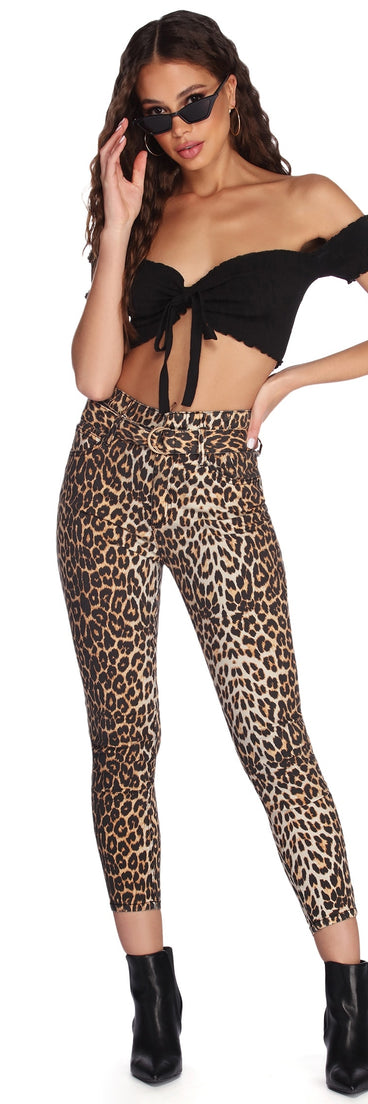 Too Sweet Knot To Love is a fire pick to create 2023 festival outfits, concert dresses, outfits for raves, or to complete your best party outfits or clubwear!