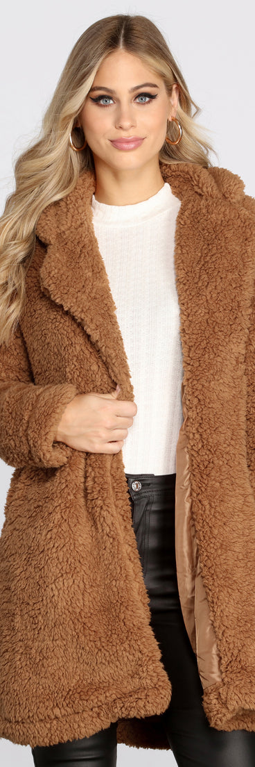 Fuzzy Feelings Long Line Jacket creates the perfect New Year’s Eve Outfit or new years dress with stylish details in the latest trends to ring in 2023!