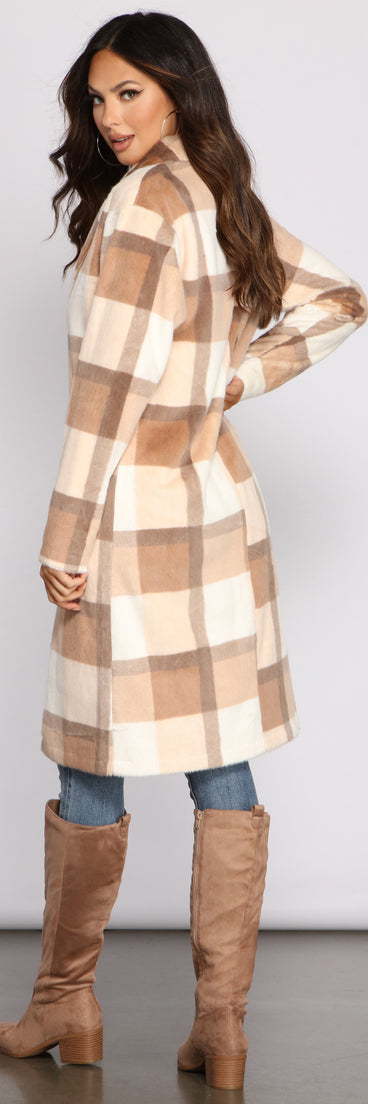 Plaid Perfection Long Coat helps create the best summer outfit for a look that slays at any event or occasion!