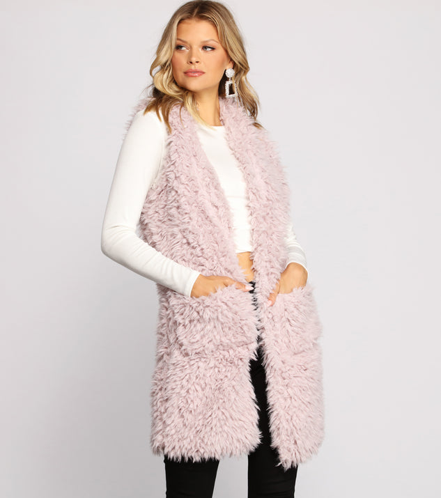 Major Fashionista Long-Line Faux Fur Vest helps create the best summer outfit for a look that slays at any event or occasion!