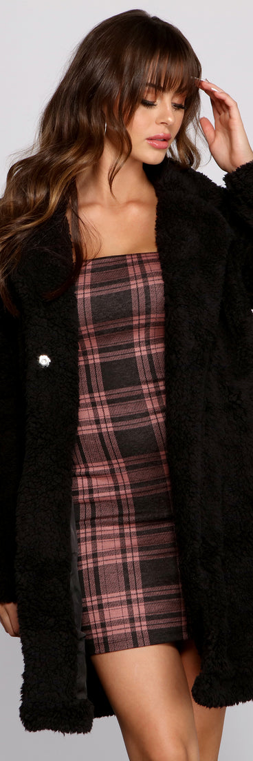 Faux Fur Long Line Jacket helps create the best summer outfit for a look that slays at any event or occasion!