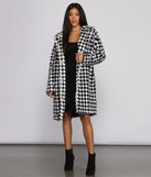 She's A Chic Girl Faux Fur Coat helps create the best summer outfit for a look that slays at any event or occasion!