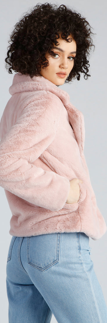 Glam Life Faux Fur Jacket helps create the best summer outfit for a look that slays at any event or occasion!