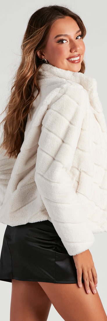 Picture This Faux Fur Crop Jacket helps create the best summer outfit for a look that slays at any event or occasion!