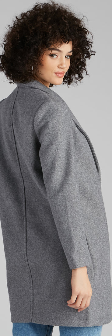 Central Park Chic Trench Coat helps create the best summer outfit for a look that slays at any event or occasion!