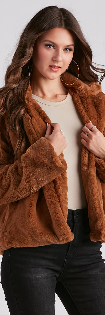 Cozy Diva Faux Fur Collar Jacket helps create the best summer outfit for a look that slays at any event or occasion!