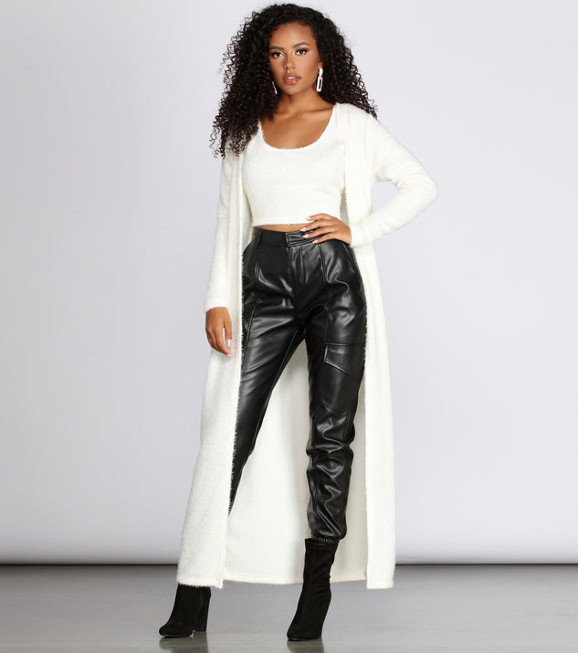 Talk Fuzzy To Me Long Duster helps create the best summer outfit for a look that slays at any event or occasion!