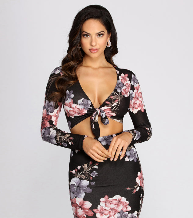 You’ll look stunning in the Flirty Florals Tie Front Top when paired with its matching separate to create a glam clothing set perfect for a New Year’s Eve Party Outfit or Holiday Outfit for any event!
