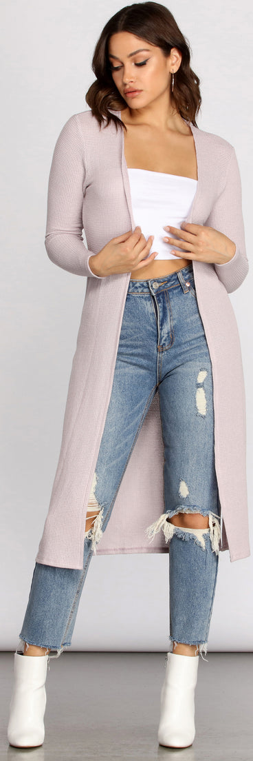 Taking Knit Easy Duster helps create the best summer outfit for a look that slays at any event or occasion!