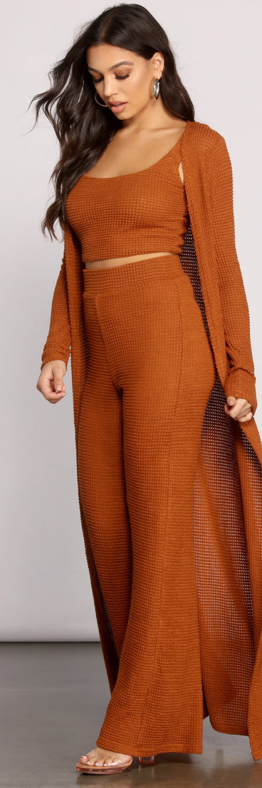 You’ll look stunning in the Major Cozy Vibes Duster when paired with its matching separate to create a glam clothing set perfect for parties, date nights, concert outfits, back-to-school attire, or for any summer event!