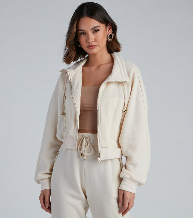 You’ll look stunning in the Casually Cozy Zip Front Jacket when paired with its matching separate to create a glam clothing set perfect for parties, date nights, concert outfits, back-to-school attire, or for any summer event!