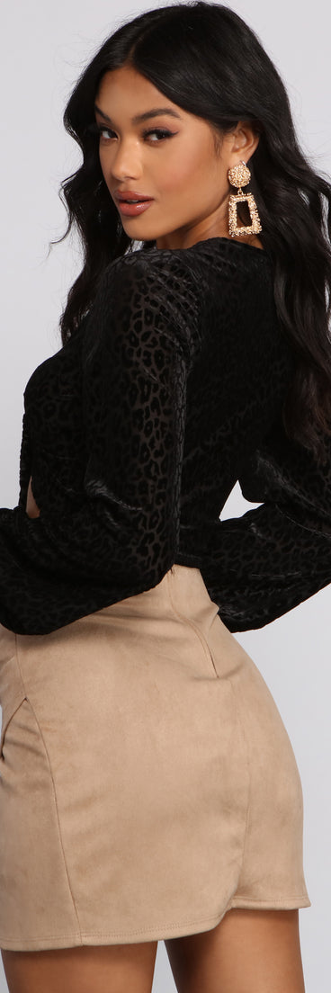 With fun and flirty details, Feelin' Fierce Tie Front Top shows off your unique style for a trendy outfit for the summer season!