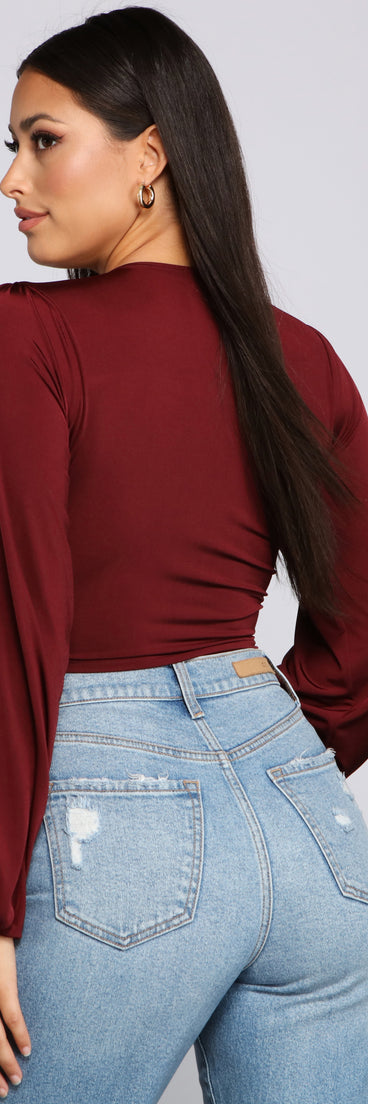 With fun and flirty details, Smooth Moves Tie Front Top shows off your unique style for a trendy outfit for the summer season!