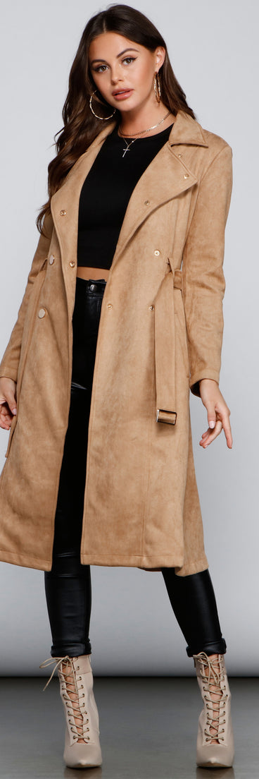 Chic Sophistication Moto-Style Trench helps create the best summer outfit for a look that slays at any event or occasion!