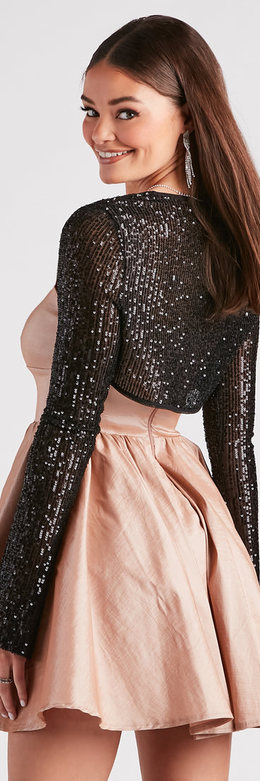 Bring The Shine Sequin Bolero is the perfect Homecoming look pick with on-trend details to make the 2023 HOCO dance your most memorable event yet!